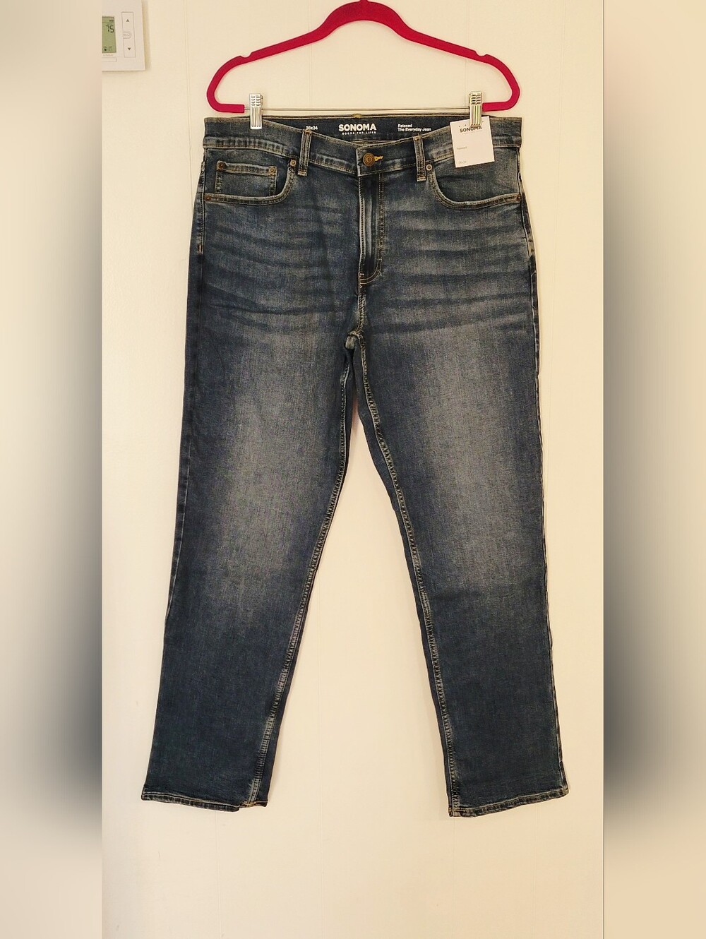 Sonoma Men’s Relaxed Fit  Medium Wash Blue Jeans
